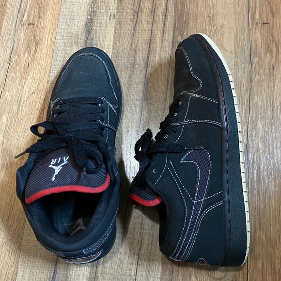 2008 Jordan Low Phat Varsity Red Bred